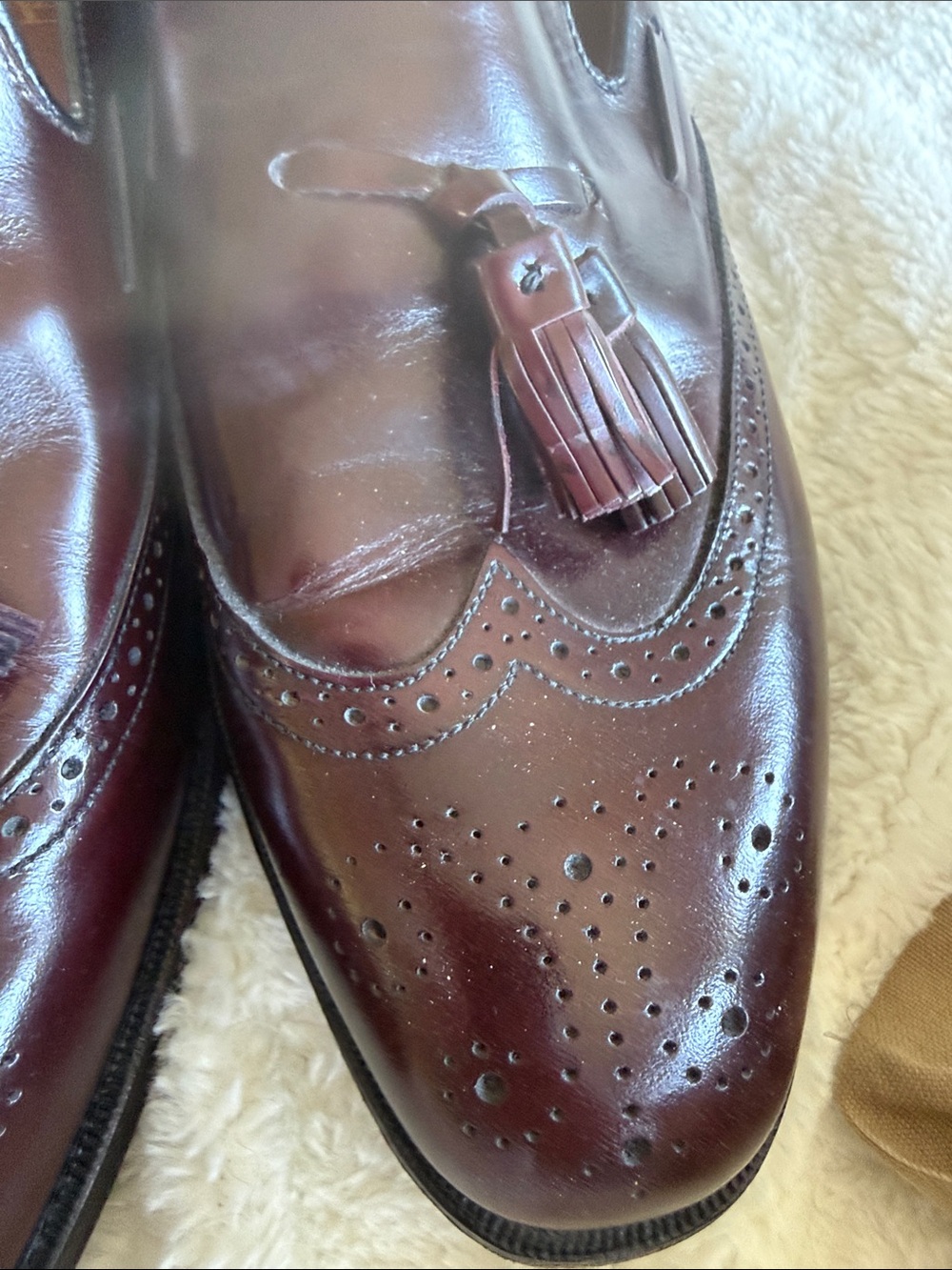 Bostonian Men's Tassel Loafers in Burgundy Brown - Picture 4 of 5